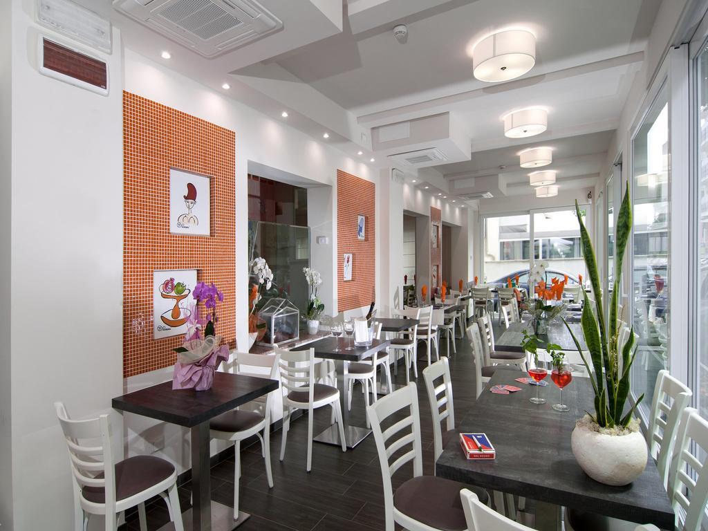Hotel Casablanca Rimini Buitenkant foto