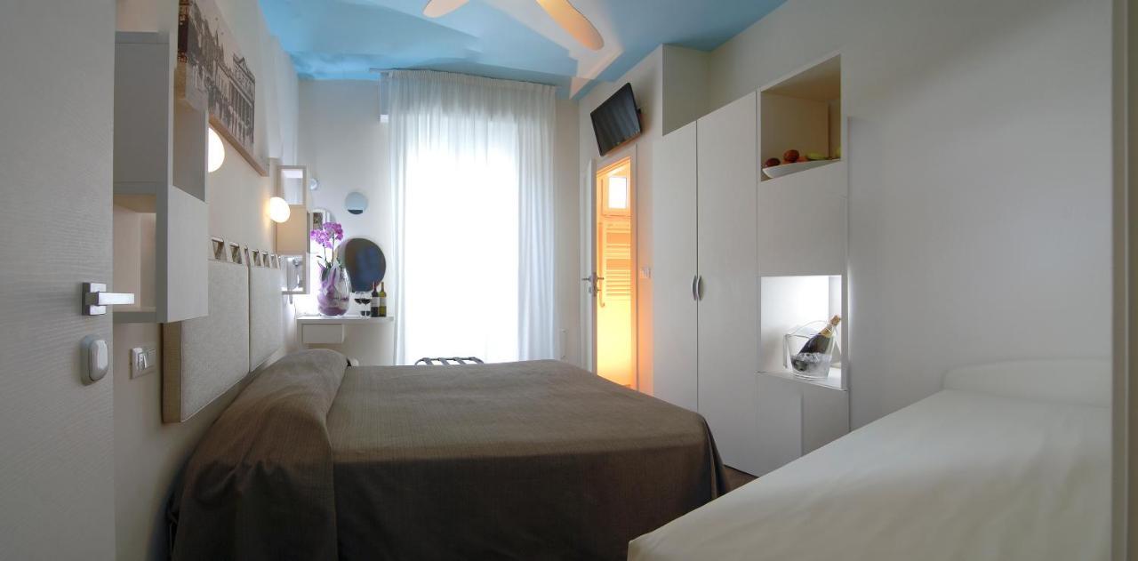 Hotel Casablanca Rimini Buitenkant foto